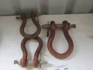 lot 225 image: eye hooks