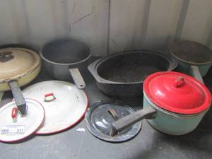 lot 232 image: various pots pans and lids