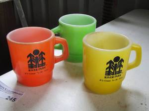 lot 245 image: river park coffee cups qty 3 fire king