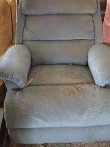 lot 503 image: green reclinerrocker needs clean