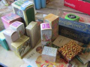 lot 509 image: Avon perfume bottles