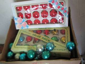lot 548 image: vintage glass Christmas bulbs
