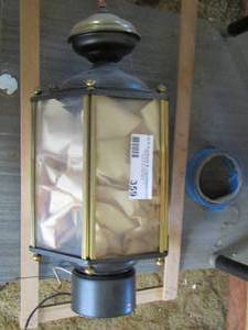 lot 359 image: outdoor light fixture