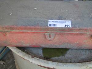 lot 369 image: flare kit