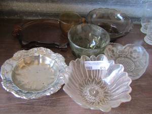 lot 415 image: GLASSWARE