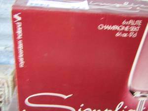 lot 423 image: 6 flute wine glasses qty 2 boxes