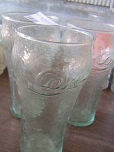 lot 430 image: 3 Coca-Cola glass cups