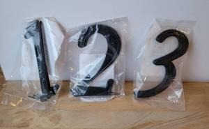 lot 72 image: LOT OF OUTSIDE HOUSE NUMBERS&nbsp