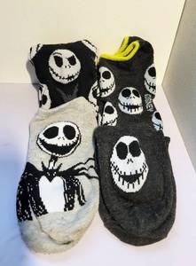 lot 104 image: LOT OF 4 WOMENS NIGHTMARE BEFORE CHRISTMAS ANKLE SOCKS FEATURING JACK SKELLINGTON