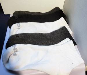 lot 139 image: LOT OF 4 VARIOUS ANKLE SOCKS