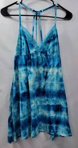 lot 186 image: SECRET TREASURES - LADIES TOP