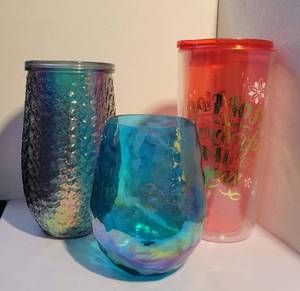 lot 160 image: 3 TUMBLERS IN VARIOUS SIZES