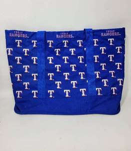 lot 231 image: TEXAS RANGERS INSULATED TOTE BAG
