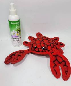 lot 229 image: DOG TOY AND DEODORIZING SPRAY - KIWI BLOSSOM SCENT