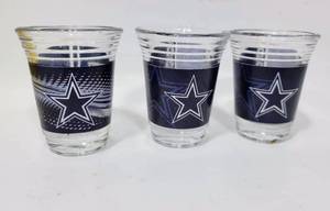 lot 233 image: SET OF 3 DALLAS COWBOYS SHOT GLASSES