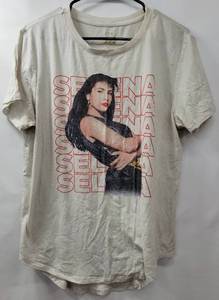 lot 254 image: VINTAGE SELENA T SHIRT SIZE XL