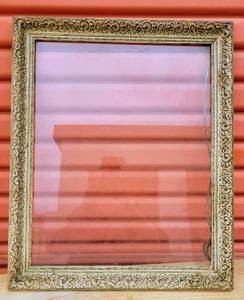 lot 269 image: NICE VINTAGE PICTURE FRAME