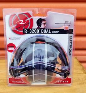 lot 272 image: RADIANS R-3200 DUAL NOISE REDUCTION HEADSET NEW