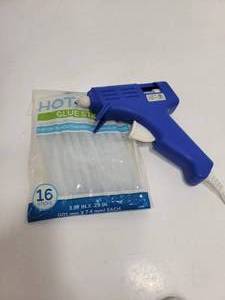 lot 276 image: SMALL HOT GLUE GUN & GLUE STICKS
