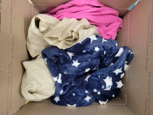lot 287 image: BOX FULL OF CLOTHES