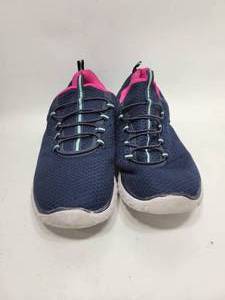 lot 68 image: LADIES SNEAKERS SIZE 9 12