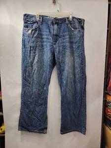 lot 340 image: URBAN PIPELINE JEANS