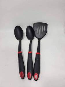 lot 346 image: LOT OF 3 COOKING UNTENSILS