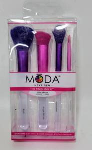 lot 327 image: NEW MODA MAKEUP BRUSHES - THE FINISHING KIT