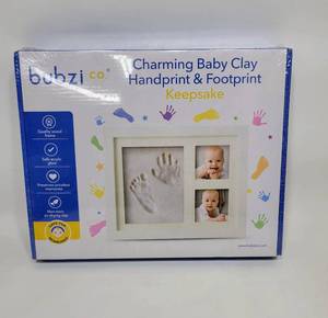 lot 361 image: BUBZI CO. CHARMING BABY CLAY HANDPRINT & FOOTPRINT KEEPSAKE NEW SEALED