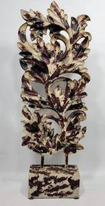 lot 351 image: FLORAL HOME DECORATION PIECE