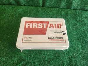 lot 41 image: First Aid kit - General use - Grainger