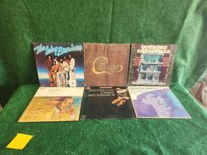 lot 67 image: Selection of 10 vintage vinyl records