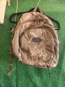 lot 155 image: Camo backpack by RealTree