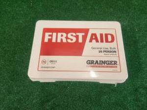 lot 115 image: First Aid kit - General use - Grainger