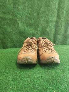 lot 205 image: Pair of Vasque shoes - 8