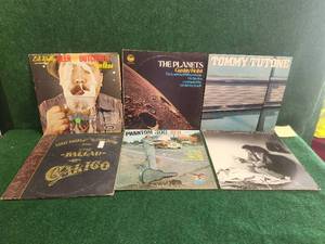 lot 221 image: Selection of 10 vintage vinyl records