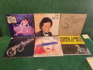 lot 225 image: Selection of 10 vintage vinyl records
