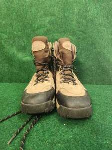 lot 244 image: Pair of Cabelas boots - 10.5