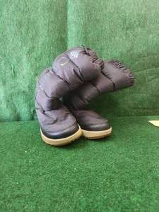 lot 266 image: Pair of Columbia boots - 7.5