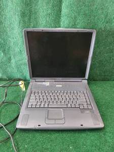 lot 277 image: Compaq laptop computer Presario 3000 - unknown condition