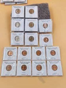 lot 149 image: Selection of brilliant uncirculated coins - Lincoln cents and Jefferson Nickels