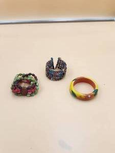 lot 85 image: Selection of Jewelry