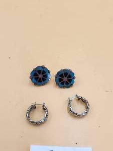 lot 38 image: Selection of Jewelry
