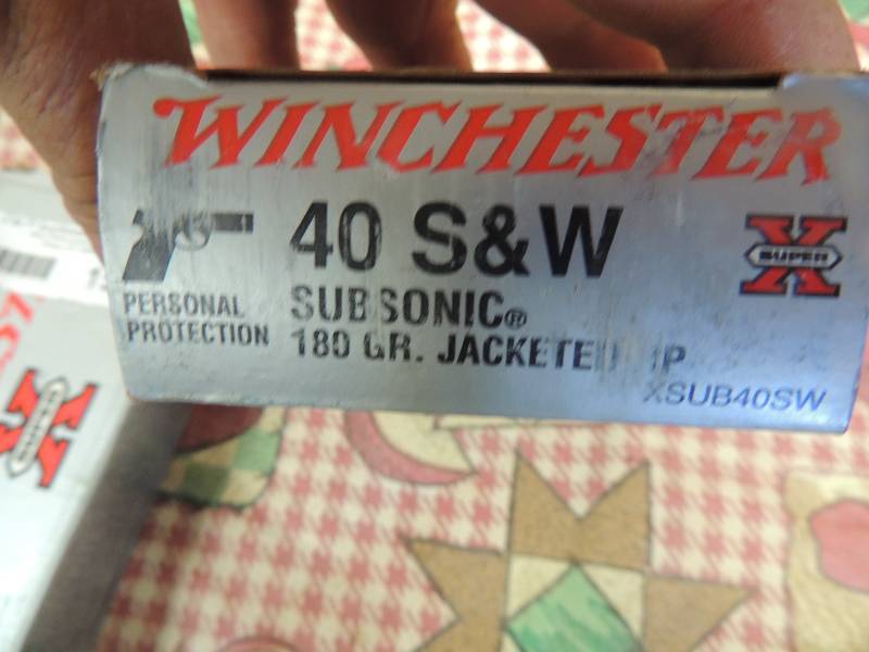 lot 1525 image: Winchester x 40 S&W 180grain FMJ ) ...