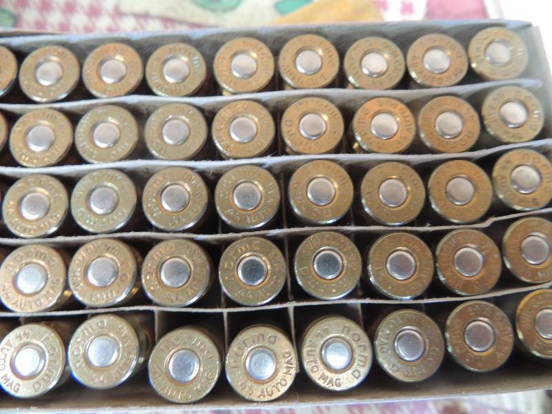 lot 1530 image: 44 auto mag-240 gr (50ct x 2)...