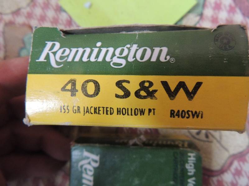 lot 1534 image: 4 0S&W rem. 25ct x 2 new bullets am...