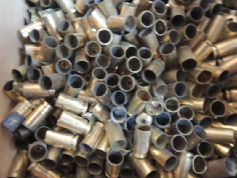 lot 1547 image: S&W 40 cal brass in box (500 plus) ...