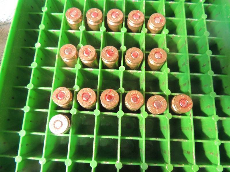 lot 1603 image: 40 S&W hites 16 ct...