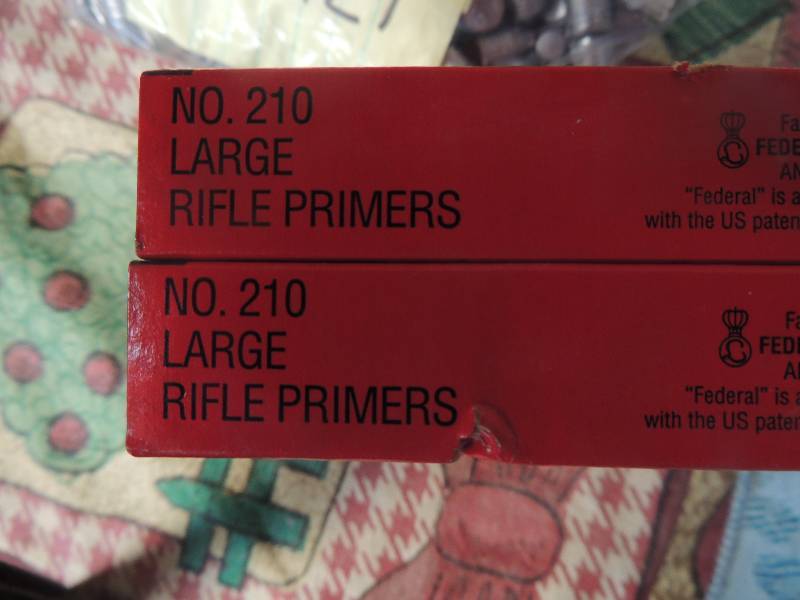 lot 1609 image: 210 LG rifle primer...