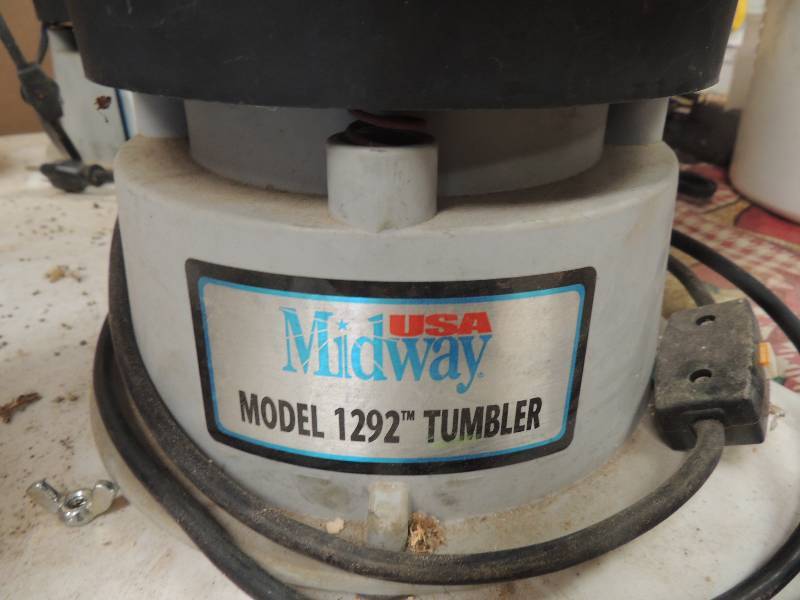 lot 1641 image: Midway model 1292 tumbler 2 pots...
